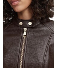 GUESS MARLENE CARIBOU Chaqueta de piel sint&eacute;tica, corte regular. marr&oacute;n chocolate - Chaquetas de mujer - 5