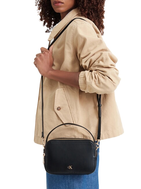 CK HARDWARE Bolso de mano con correa para el hombro. En negro - Bolsos Mujer