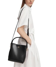 CALVIN KLEIN CK CONVERTIBLE Minibolso tipo cubo con correa para el hombro negro - Bolsos Mujer - 2