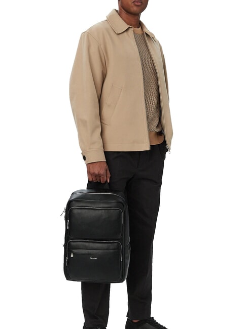 RAISED Mochila para port&aacute;til de 13 pulgadas En negro - Mochilas Escuela & Tiempo Libre