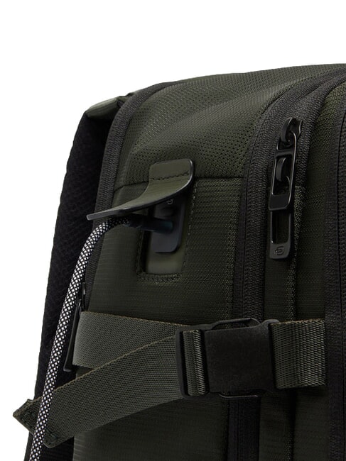 W145 Mochila de viaje con soporte para port&aacute;til de 15,6". VERDE - Mochilas Escuela & Tiempo Libre