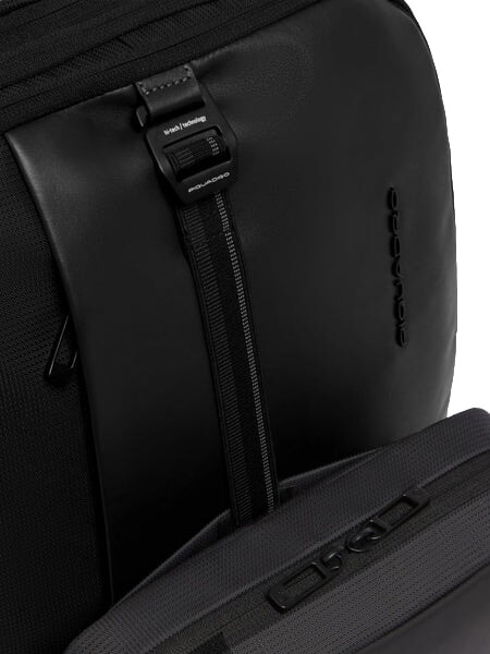 W145 Mochila de viaje con soporte para port&aacute;til de 15,6". negro - Mochilas Escuela & Tiempo Libre
