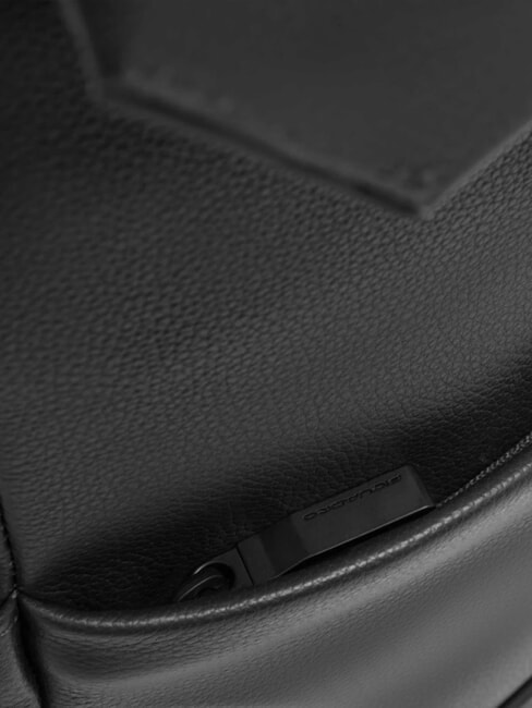 RUSSEL Mochila para port&aacute;til de 14" con solapa negro - Mochilas Escuela & Tiempo Libre