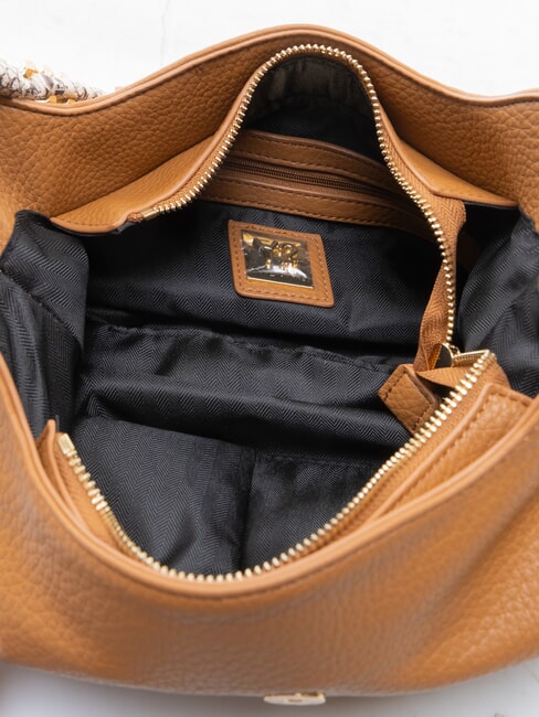 RACHEL Bolso de hombro tipo hobo con solapa. almendra - Bolsos Mujer