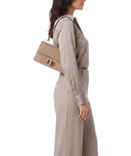 FURLA AMELIA Bolso de hombro de piel con correa para el hombro. caramelo - Bolsos Mujer - 2