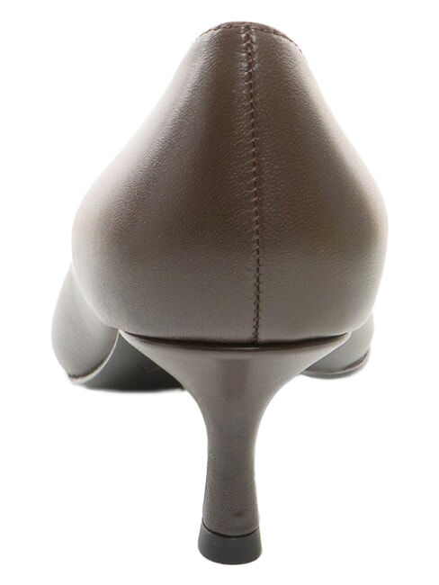 ATELIER  Escote de piel con tac&oacute;n de 5 cm. chocolate - Zapatos Mujer